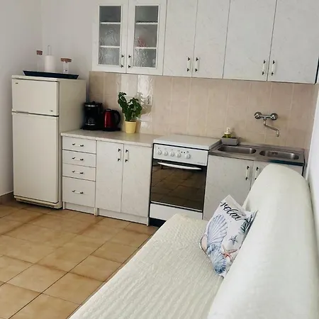 By The Sea Karbuni, Korcula - 23807 Apartment *